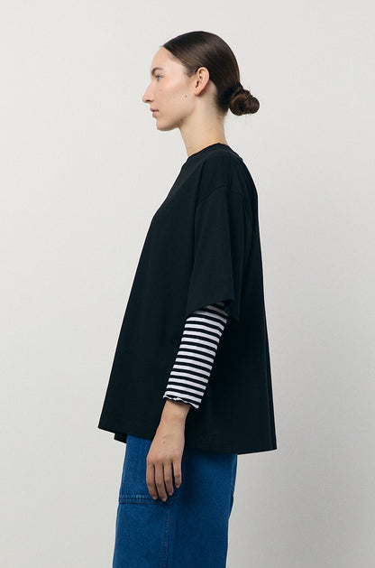 Unisex Oversized Tee in Black