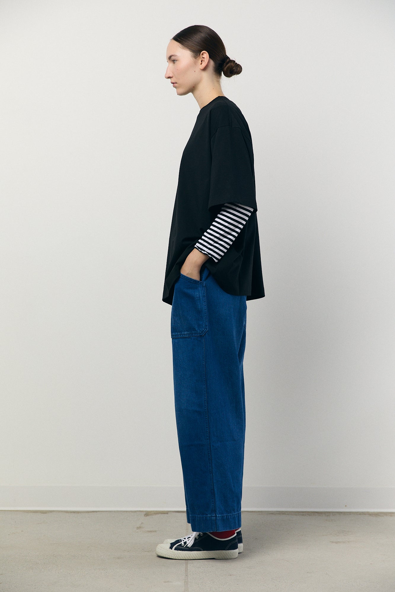 Unisex Oversized Tee in Black