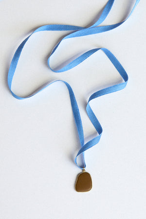 Toffee Stone Pendant - 18 carat gold spectacle