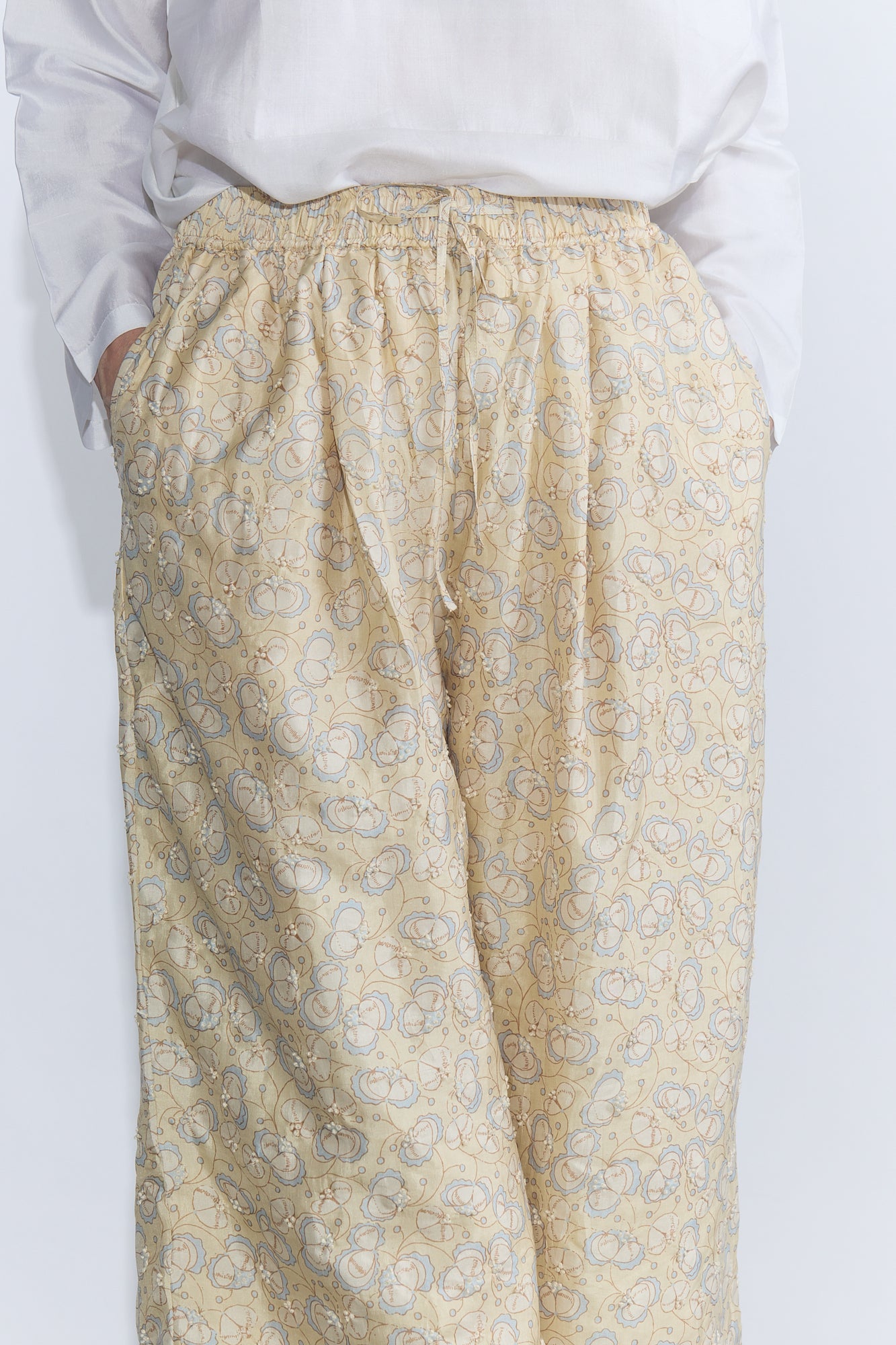 Embroidery Tuck Pants - Vanilla