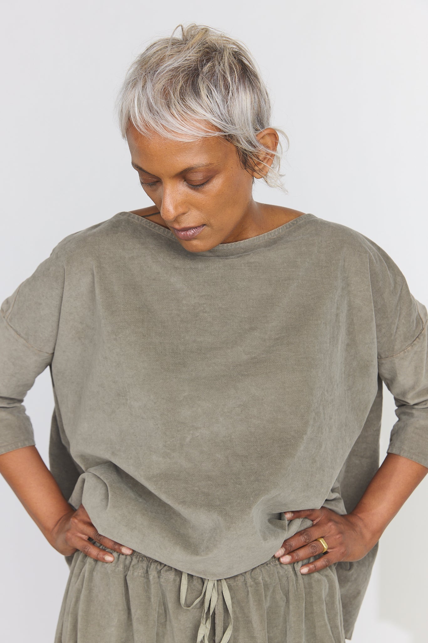 Boatneck T-Shirt V - Taupe