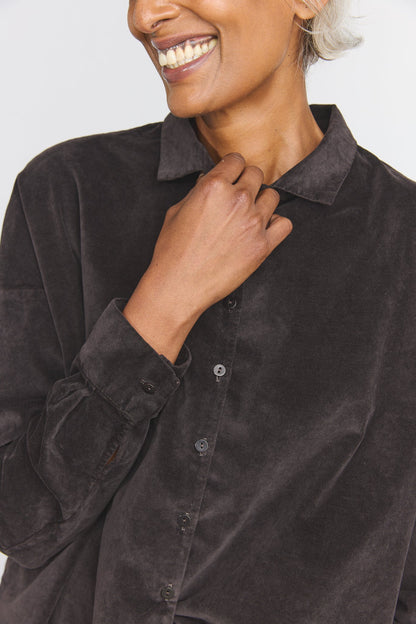 Short Collar Shirt V - Brown