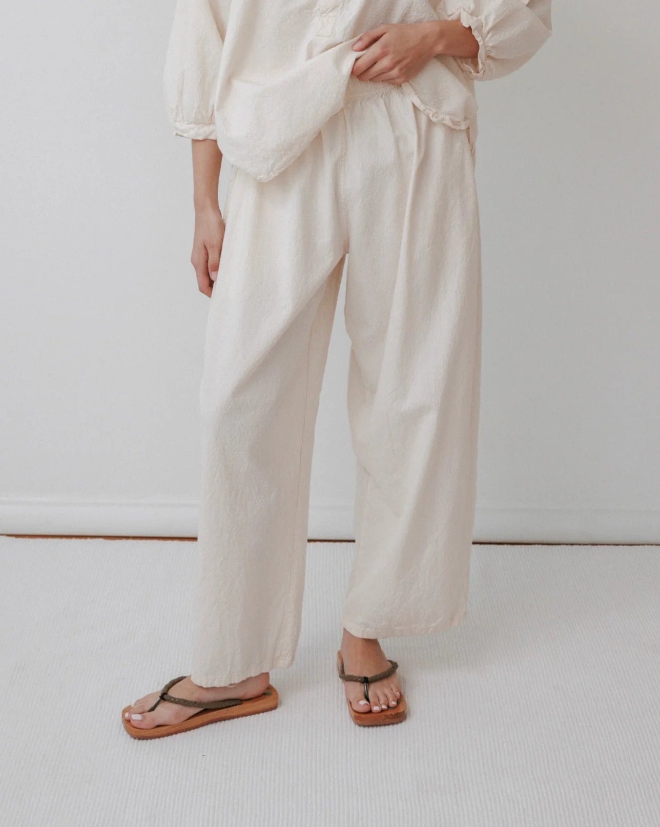 Wide Trouser in Natural