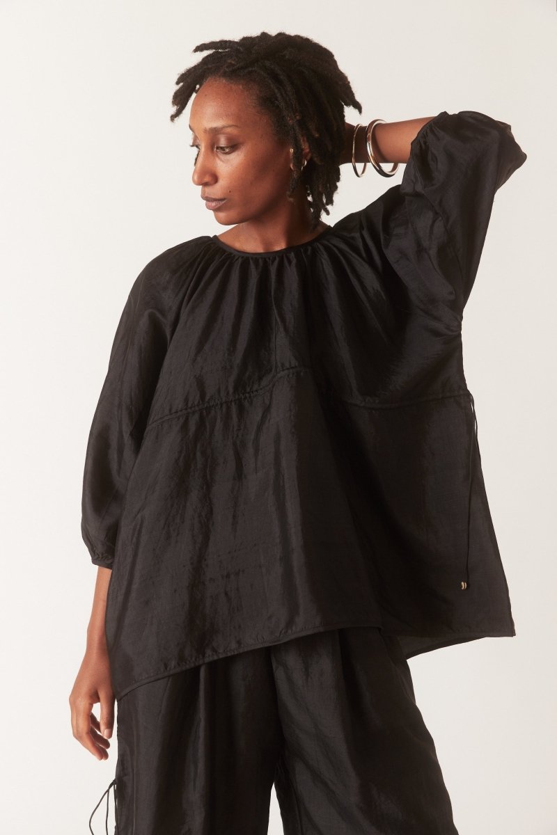 Back Button Blouse in Black - Soochie - Bunon