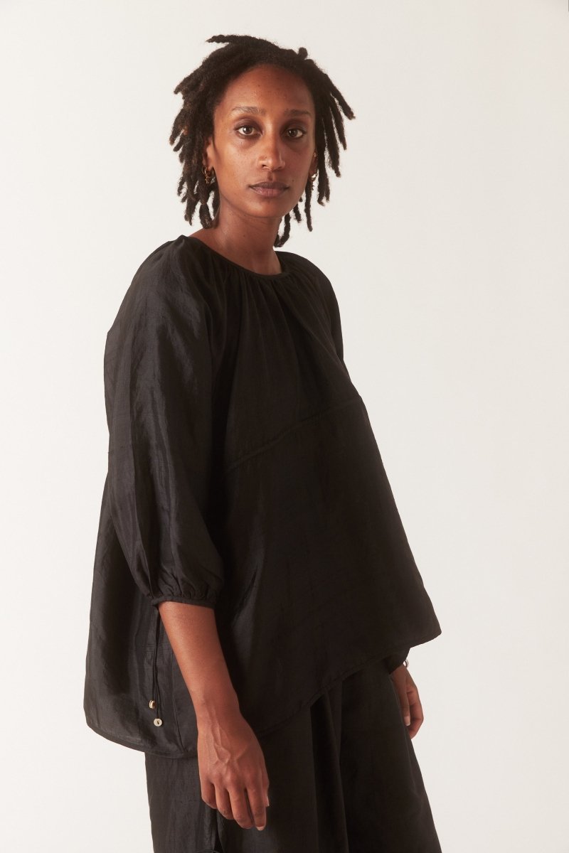 Back Button Blouse in Black - Soochie - Bunon