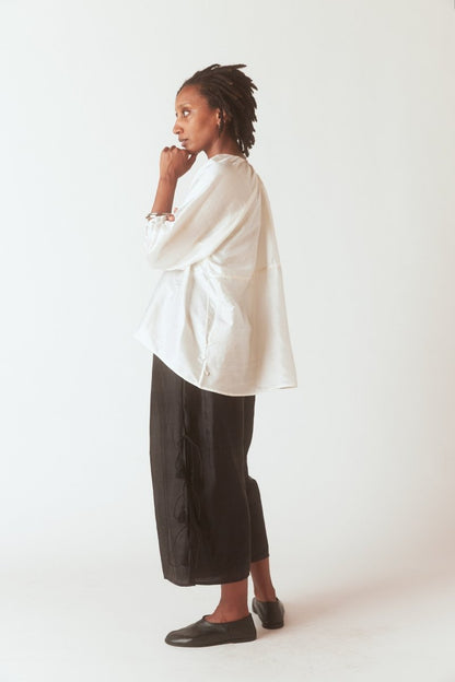 Back Button Blouse in White - Soochie - Bunon