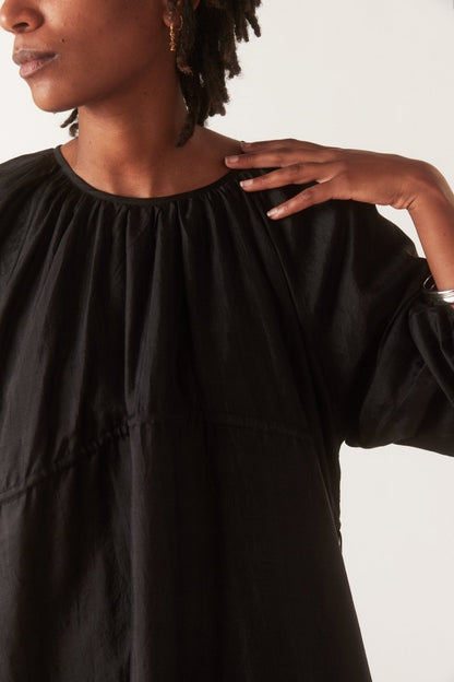 Back Button Dress in Black - Soochie - Bunon