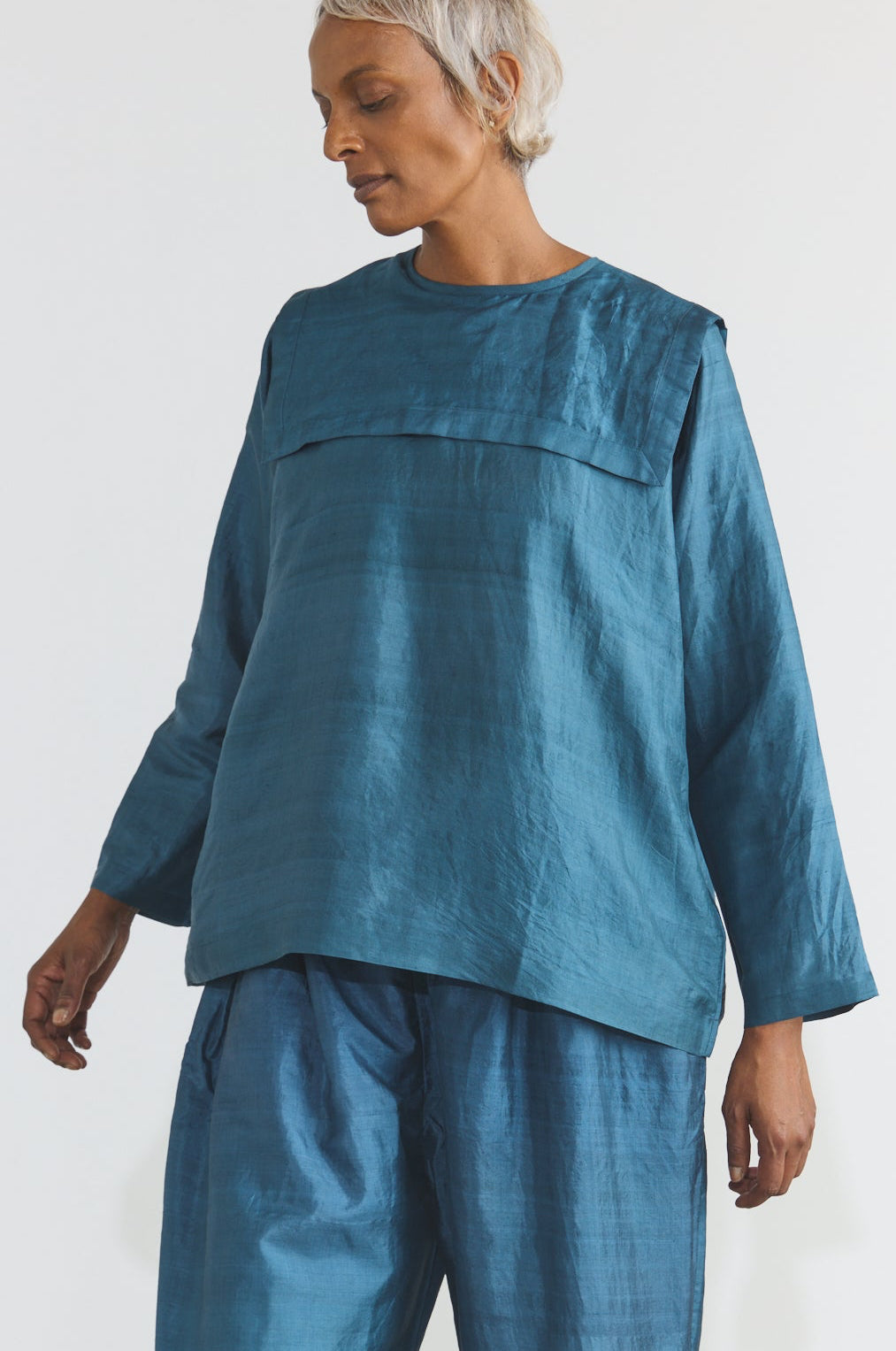 Back Button Sailor Blouse - Blue Mirage