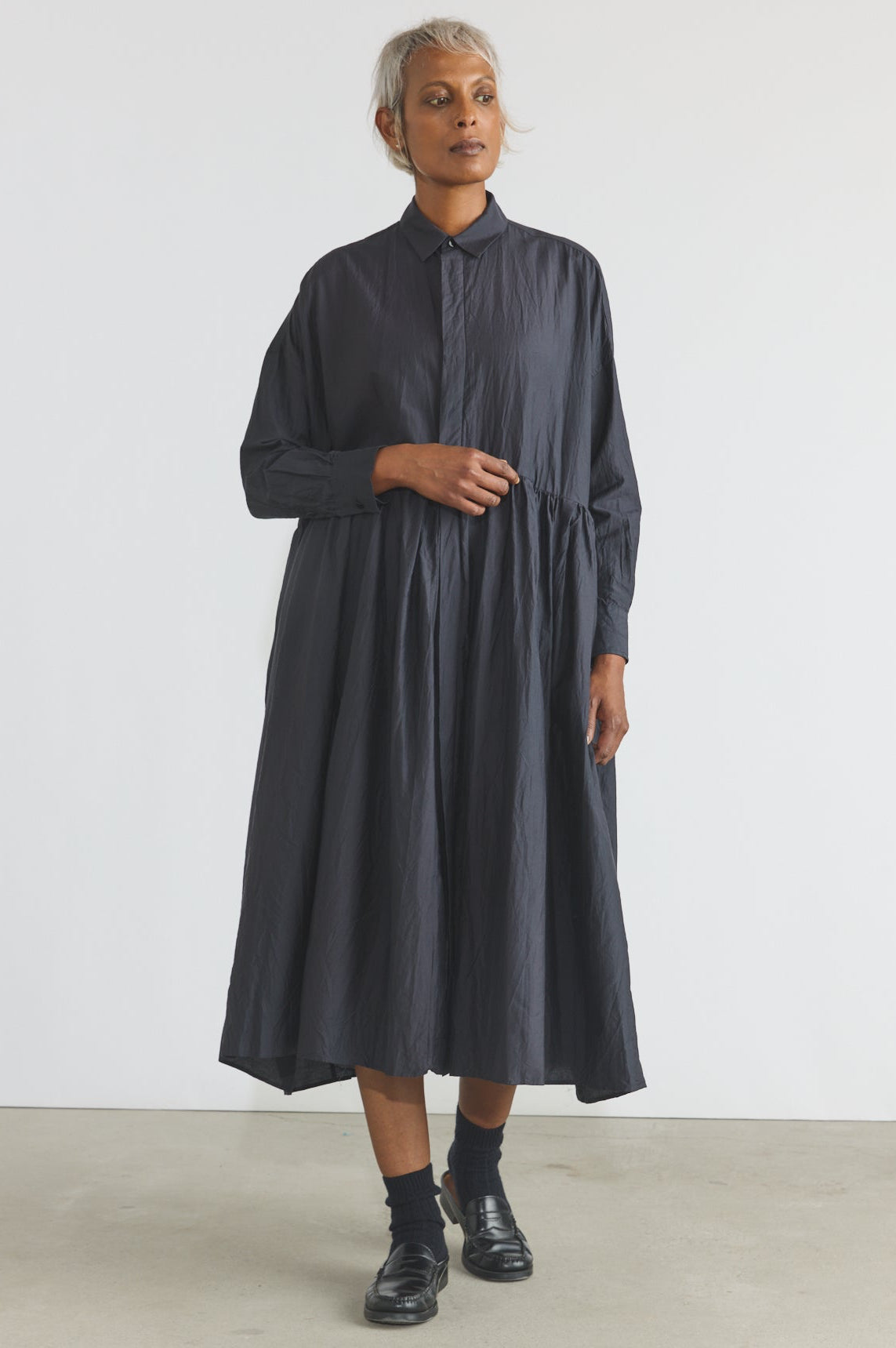 Cotton/Silk Random Pleated Baggy Shirt Dress - Black Navy