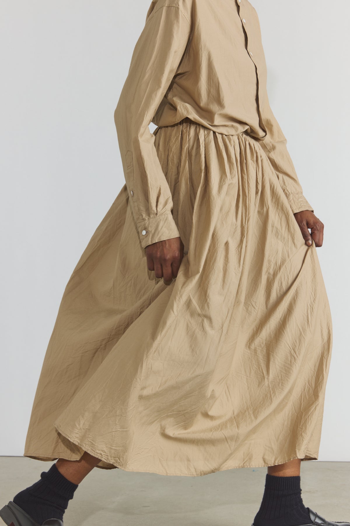 Cotton/Silk Random Pleated Maxi Skirt - Cappuccino