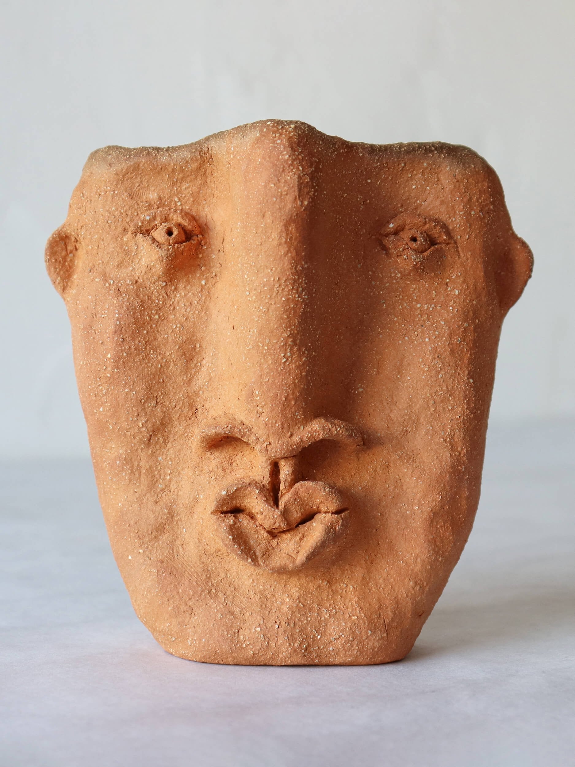 Daria Davydova: Crafting Connection Through Clay – Soochie