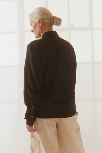 Elias Top in Black - Soochie - Unisecon