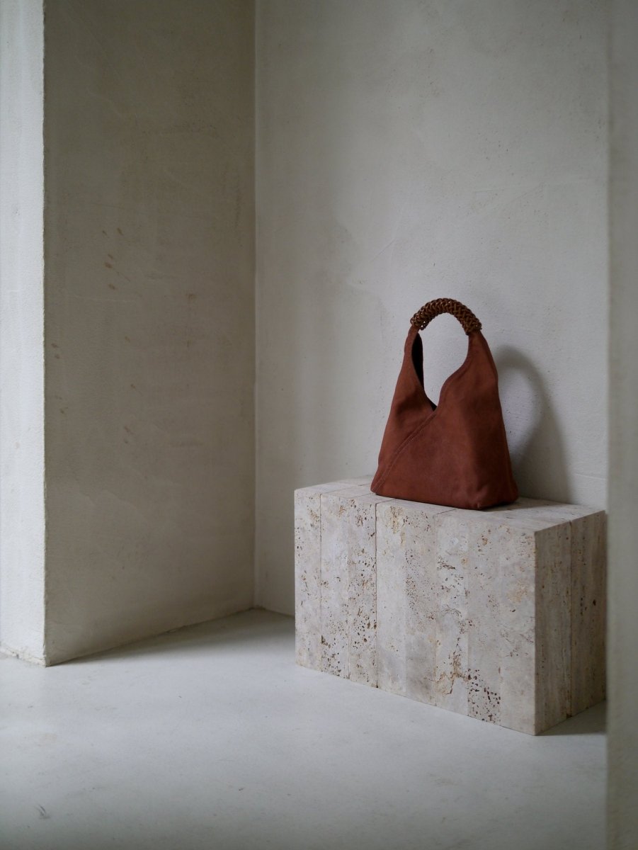 Natural - Dyed Triangle Bag 36 - Soochie - Kamaro'an