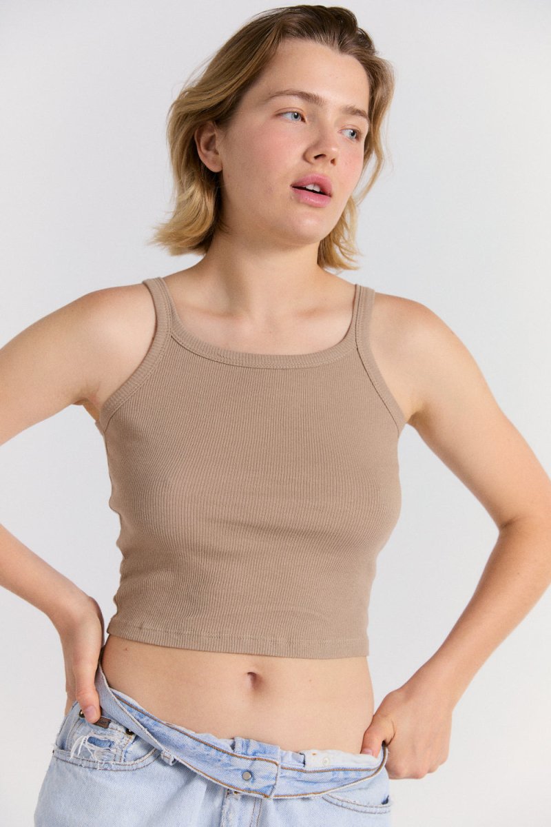 Paz Tank in Sand - Soochie - Roam