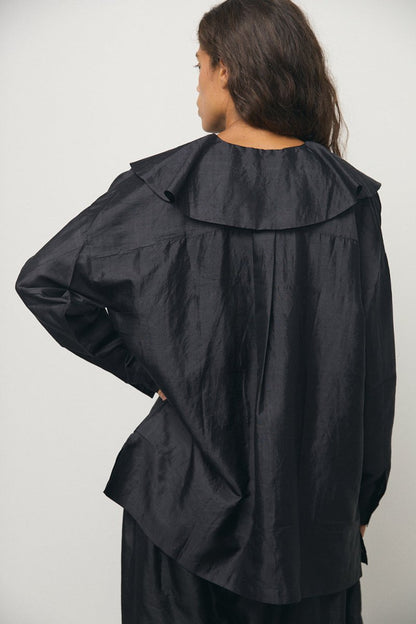 Round Collar Over Blouse in Black - Soochie - Bunon