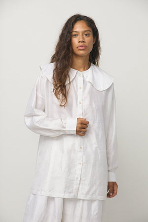 Round Collar Over Blouse in White