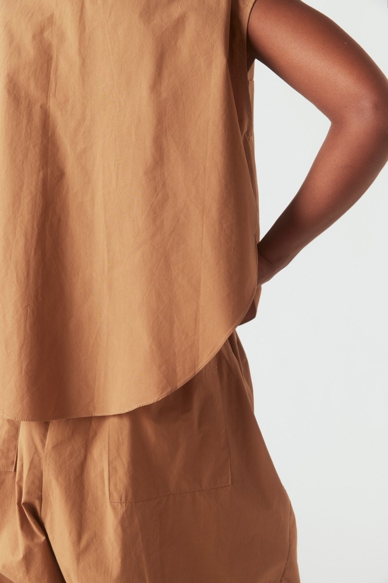 Short Sleeve Button Up in Sierra - Soochie - Modern Weaving