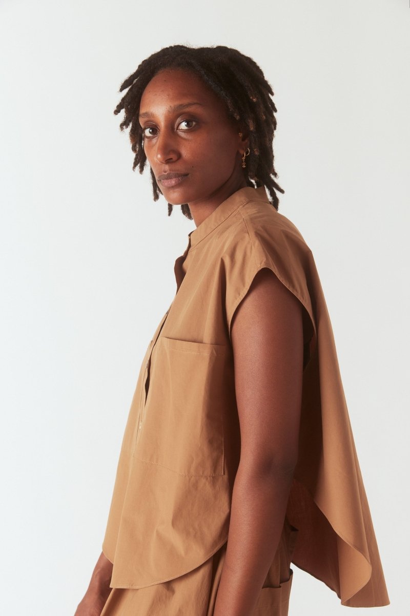 Short Sleeve Button Up in Sierra - Soochie - Modern Weaving