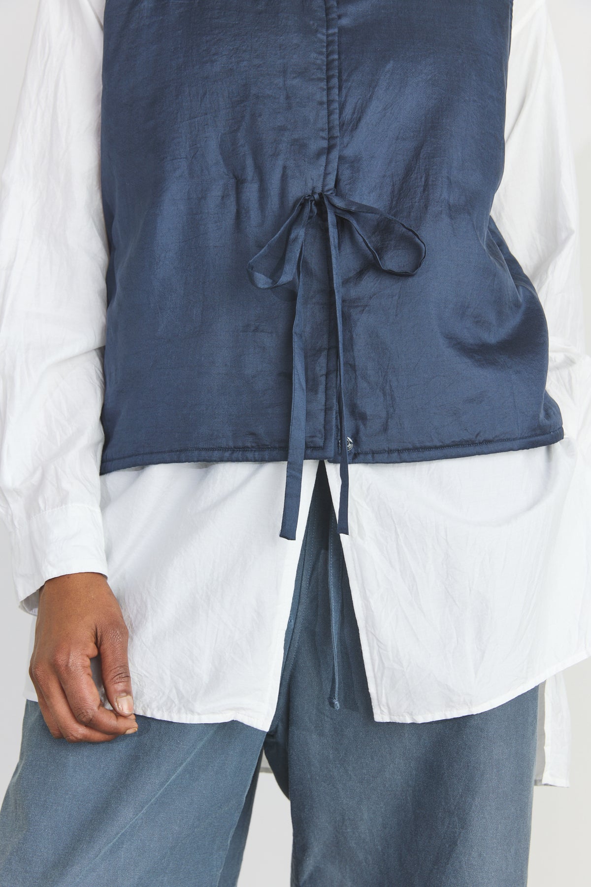 Elmo Silk Vest - Navy