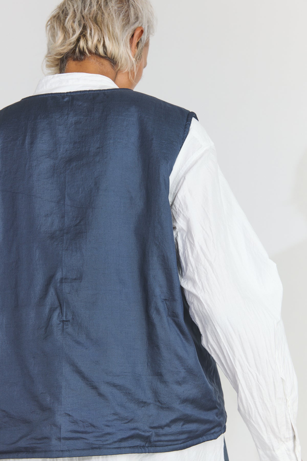 Elmo Silk Vest - Navy