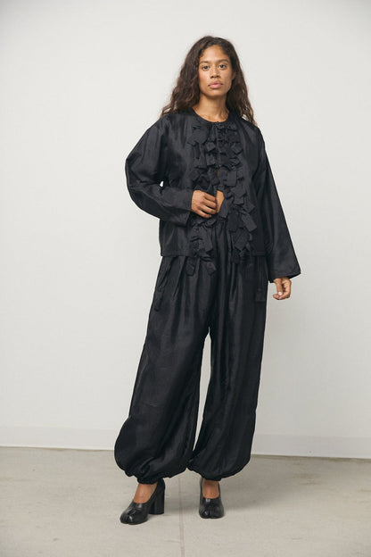 Tuck Gather Balloon Pants in Black - Soochie - Bunon