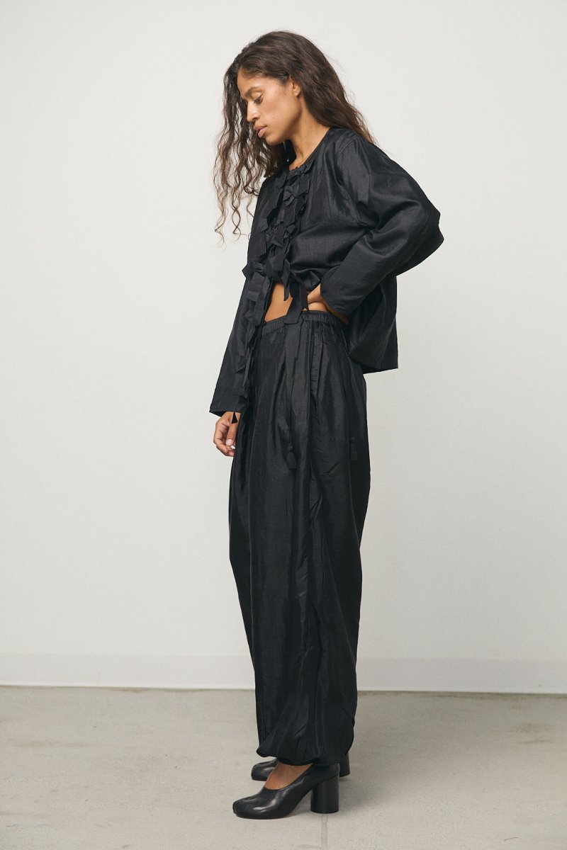 Tuck Gather Balloon Pants in Black – Soochie