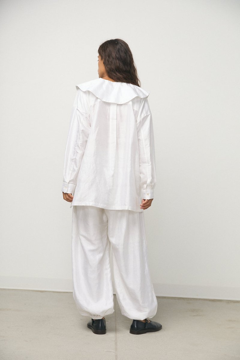 Tuck Gather Balloon Pants in White - Soochie - Bunon