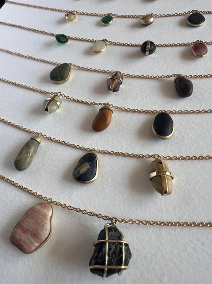 Mini Stone Necklace on 18k Gold Chain - Three Stones