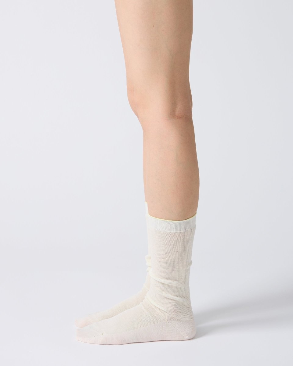 Wool Fine Ribbed Socks in Off White - Soochie - Babaco