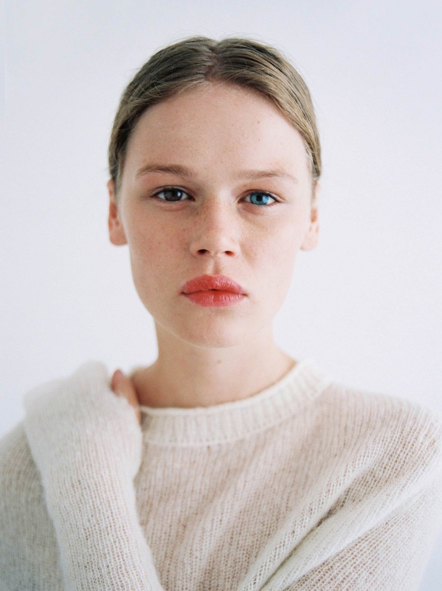 Yubi Sweater in Chalk - Soochie - Rus